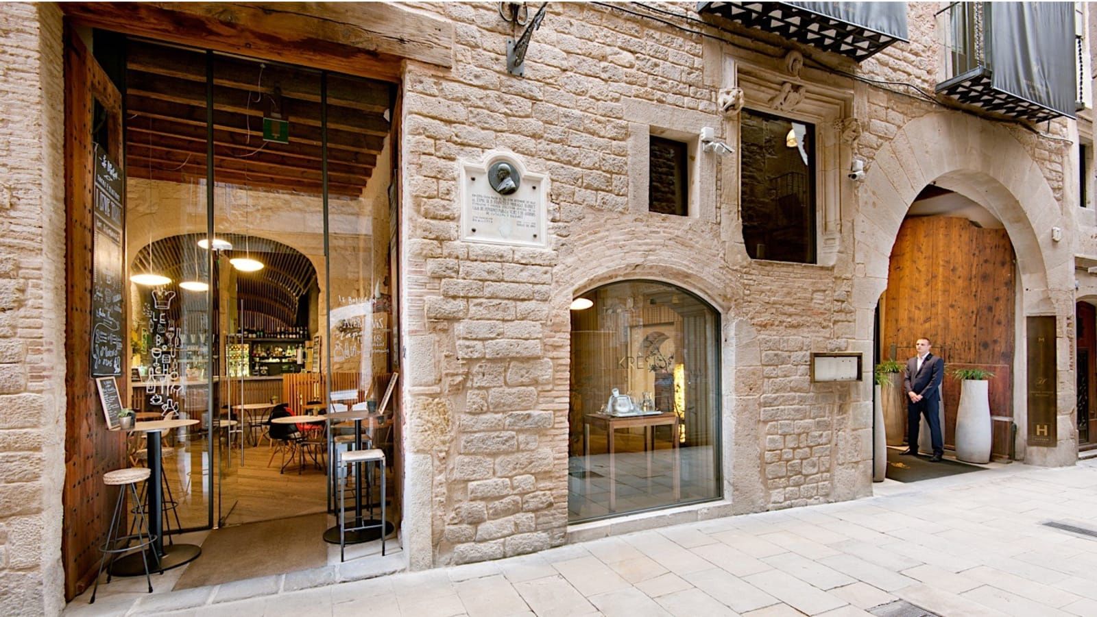 entrada del Hotel Mercer Barcelona Gran Lujo