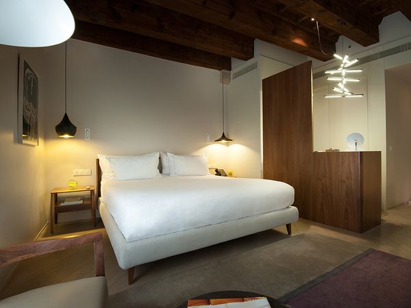 Bed in the Superior Room of the Mercer Hotel Barcelona