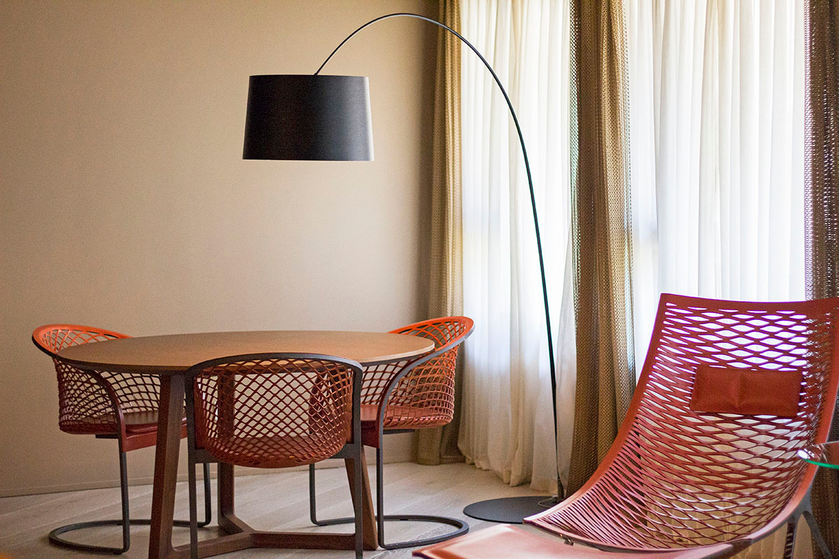 Table dans la chambre Suite du Mercer Hotel Barcelona