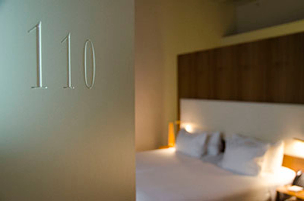  Ambiance cosy de la chambre Deluxe du Mercer Hotel Barcelona