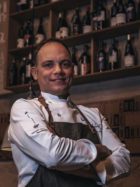 Chef Xavier Lahuerta en el gastrobar Le Bouchon del Hotel Mercer Barcelona