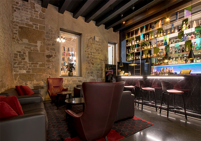 Interior del Mercer Cocktail Bar en el Mercer Hotel Barcelona