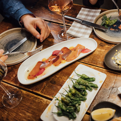 Assortiment de tapas au Gastrobar Le Bouchon du Mercer Hotel Barcelona