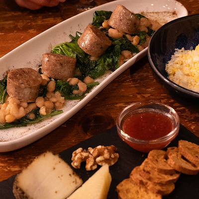 Tapas en el gastrobar Le Bouchon del Hotel Mercer Barcelona