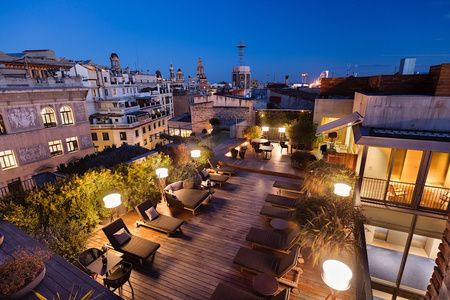 Terraza del Mercer Hotel Barcelona por la noche